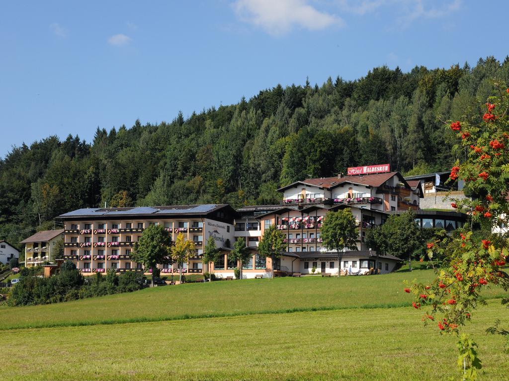 בודנמאיס Wellness- Und Ferienhotel Waldesruh מראה חיצוני תמונה